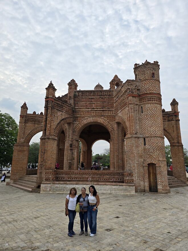 La Pila, fuente mudéjar de ladrillo en la plaza de Chiapa de Corzo