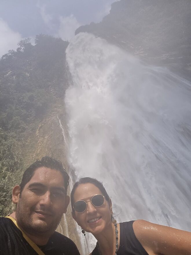 La cascada Velo de Novia de El Chiflón, vista desde el mirador principal